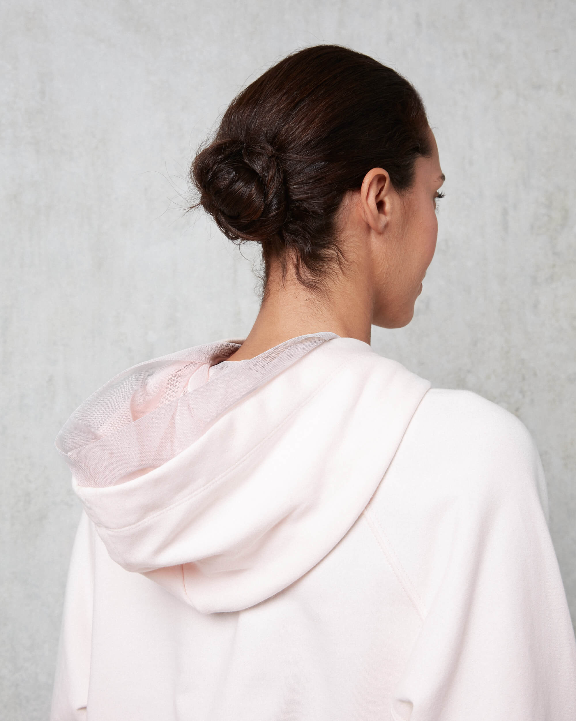 Sweatshirt capuche en tulle